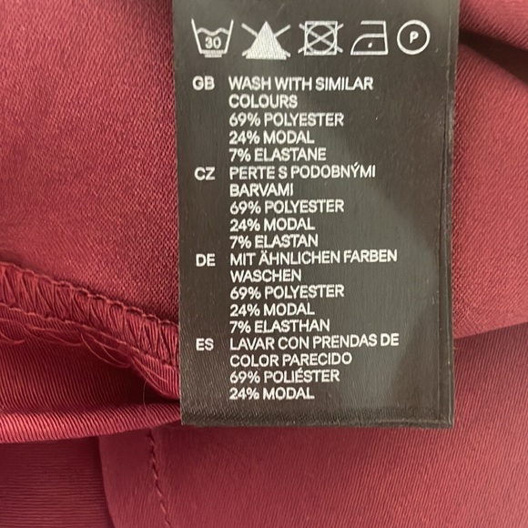 H&M pretty peplum style mulberry coloured dress SIZE 4 - Picture 10 of 12